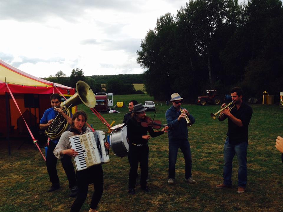 Une fête organisée par une agence événementielle